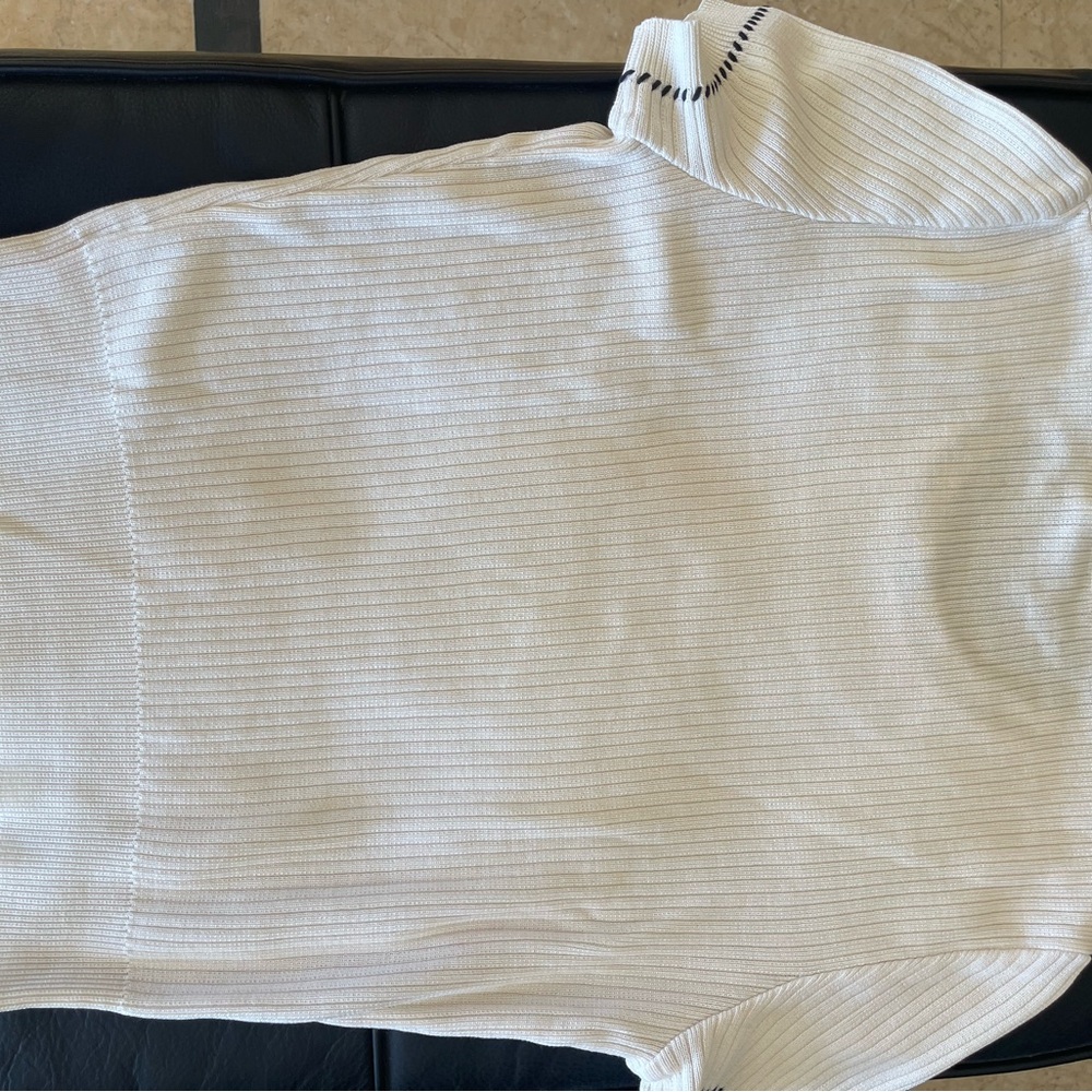 Chanel White Knit Top - Picture 7 of 9